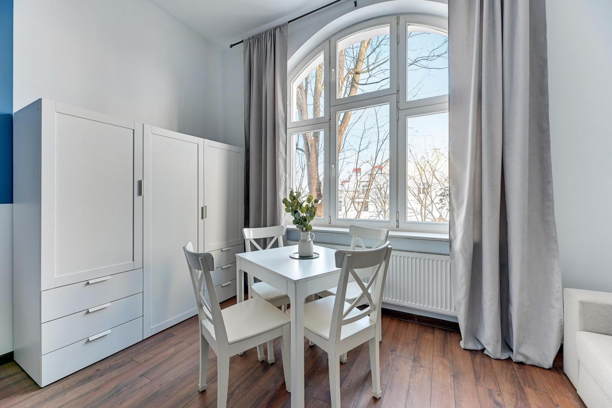 Chopina Seaside, Cozy & Chic By Downtown Apartmán